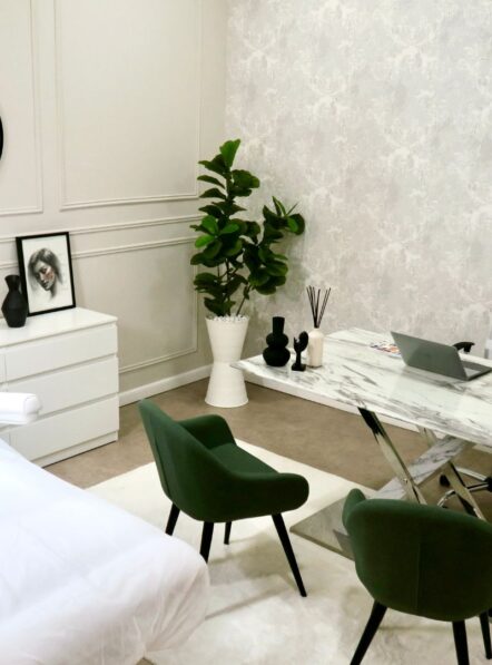Imagen consultorio especialista clinica roma en málaga